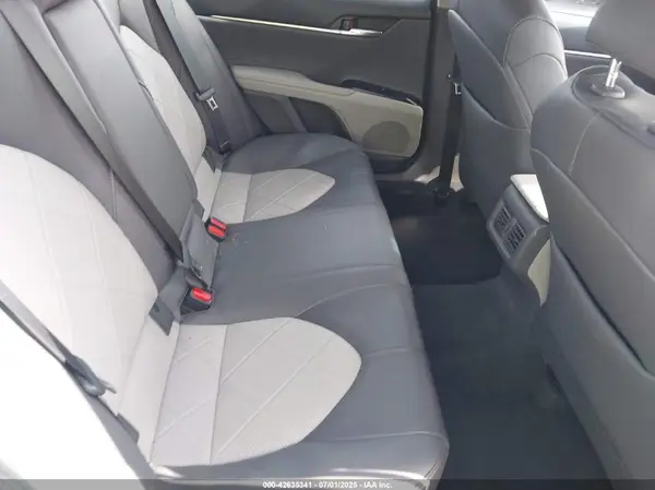 4T1B11HK2JU145337 2018 TOYOTA CAMRY - Image 8