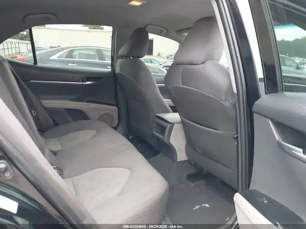 4T1B11HK2JU148576 2018 TOYOTA CAMRY - Image 8