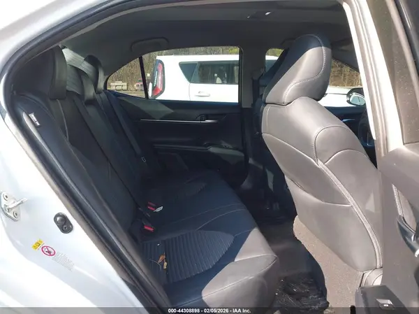 4T1B11HK2JU149940 2018 TOYOTA CAMRY - Image 8