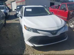 4T1B11HK2JU152076 2018 TOYOTA CAMRY