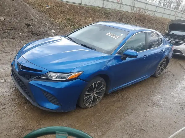 4T1B11HK2JU155172 2018 TOYOTA CAMRY - Image 1