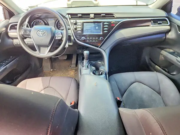4T1B11HK2JU500121 2018 TOYOTA CAMRY - Image 8