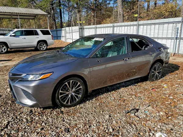4T1B11HK2JU500376 2018 TOYOTA CAMRY - Image 1