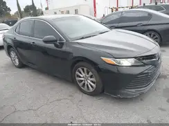 4T1B11HK2JU503472 2018 TOYOTA CAMRY