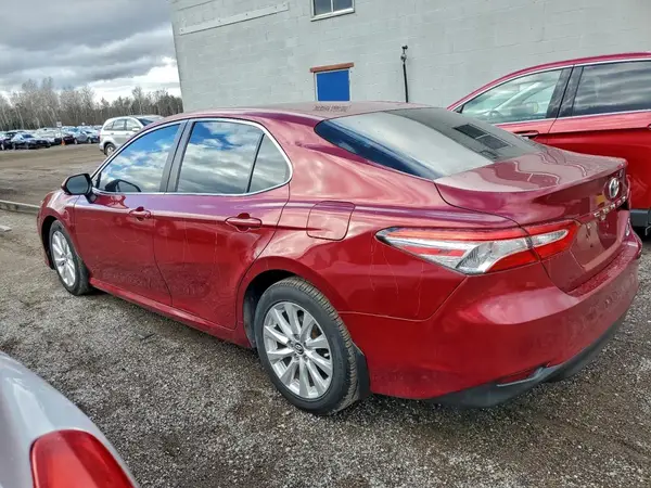 4T1B11HK2JU503598 2018 TOYOTA CAMRY - Image 2