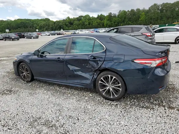 4T1B11HK2JU503620 2018 TOYOTA CAMRY - Image 2