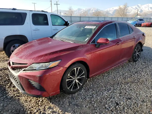 4T1B11HK2JU503858 2018 TOYOTA CAMRY - Image 1