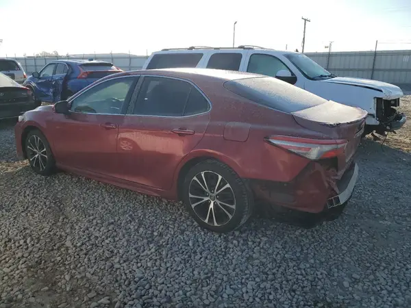 4T1B11HK2JU503858 2018 TOYOTA CAMRY - Image 2