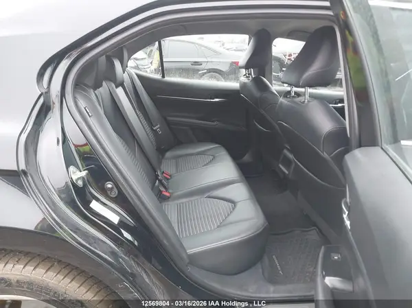 4T1B11HK2JU504654 2018 TOYOTA CAMRY - Image 8