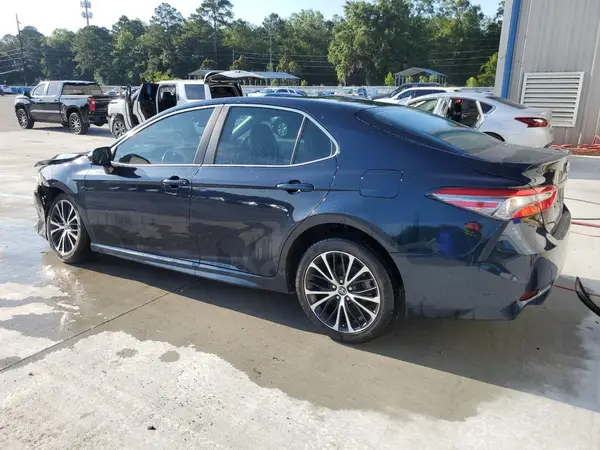 4T1B11HK2JU504816 2018 TOYOTA CAMRY - Image 2