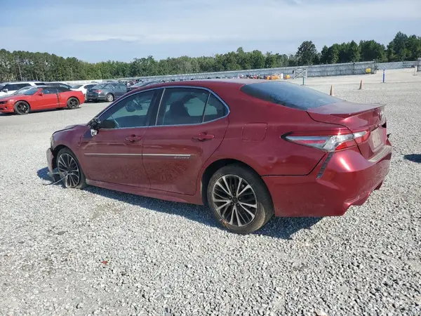 4T1B11HK2JU514133 2018 TOYOTA CAMRY - Image 2