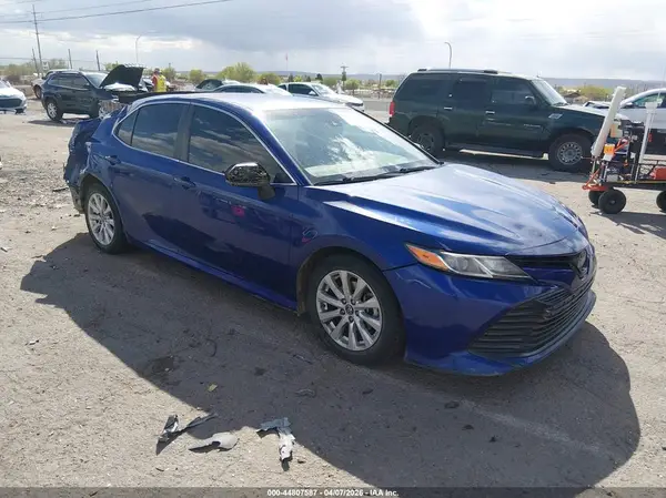 4T1B11HK2JU514651 2018 TOYOTA CAMRY - Image 1