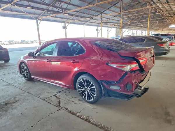 4T1B11HK2JU515220 2018 TOYOTA CAMRY - Image 2