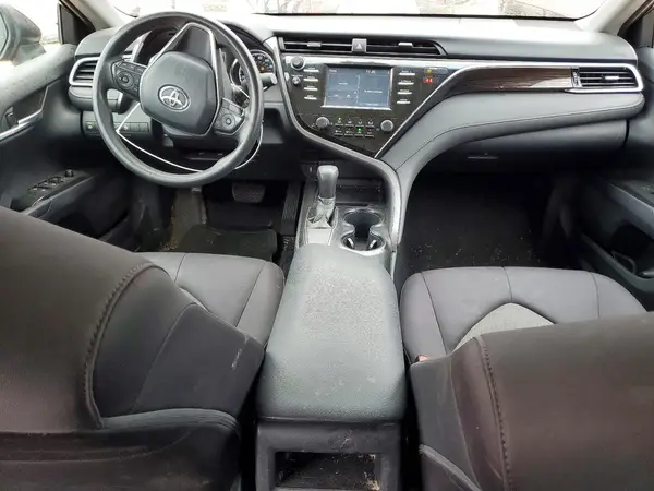 4T1B11HK2JU519204 2018 TOYOTA CAMRY - Image 8