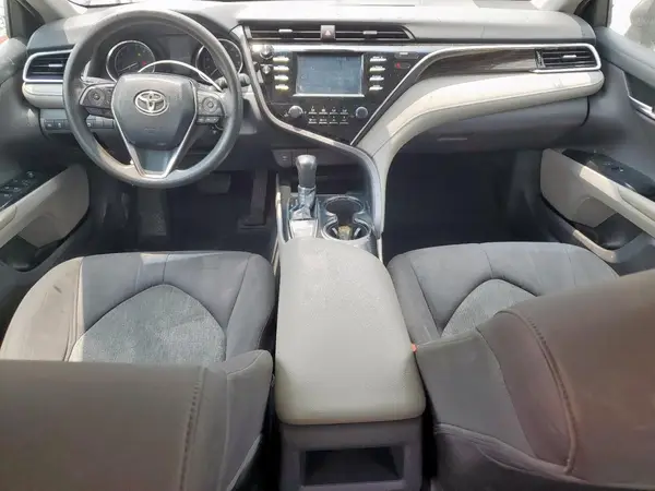 4T1B11HK2JU519493 2018 TOYOTA CAMRY - Image 8