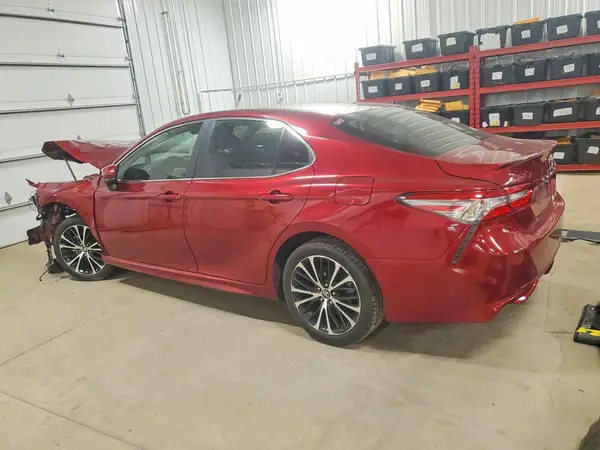 4T1B11HK2JU521258 2018 TOYOTA CAMRY - Image 2