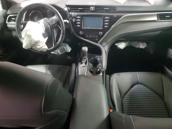 4T1B11HK2JU521258 2018 TOYOTA CAMRY - Image 8