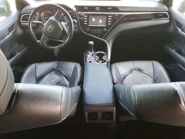 4T1B11HK2JU528596 2018 TOYOTA CAMRY - Image 8