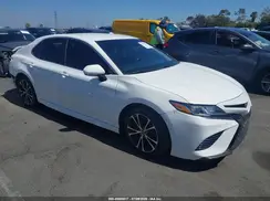 4T1B11HK2JU530574 2018 TOYOTA CAMRY