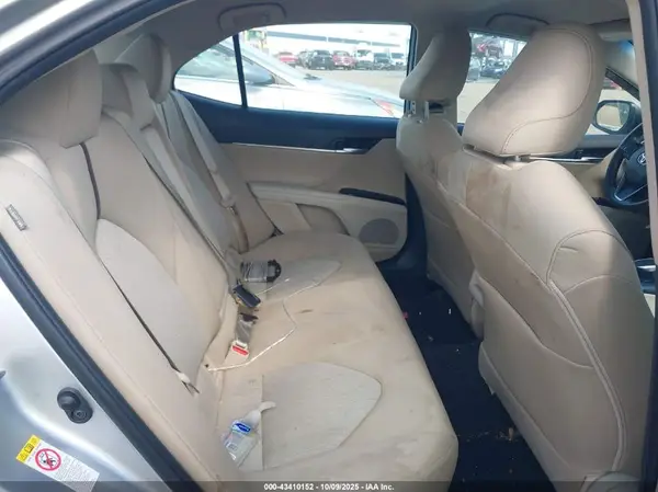 4T1B11HK2JU533586 2018 TOYOTA CAMRY - Image 8