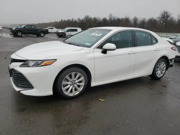 4T1B11HK2JU534964 2018 TOYOTA CAMRY - Image 1