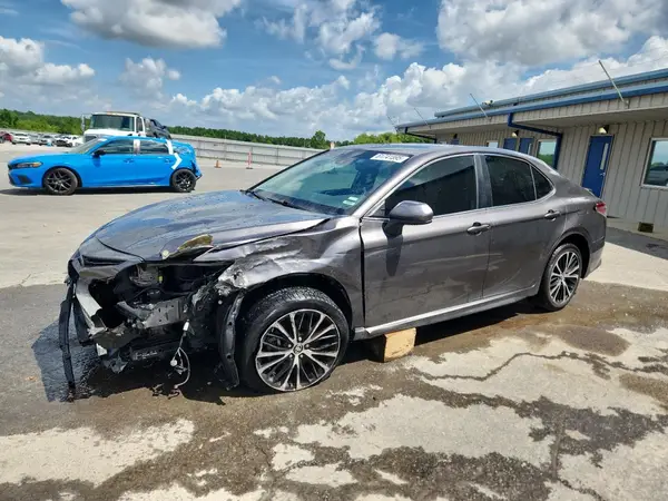 4T1B11HK2JU535192 2018 TOYOTA CAMRY - Image 1