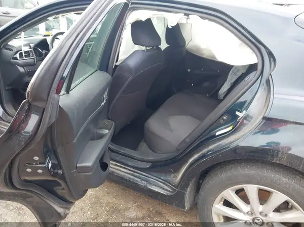 4T1B11HK2JU538318 2018 TOYOTA CAMRY - Image 8