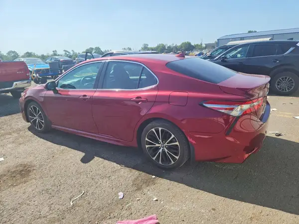 4T1B11HK2JU541803 2018 TOYOTA CAMRY - Image 2