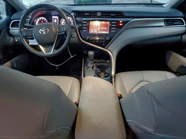 4T1B11HK2JU544801 2018 TOYOTA CAMRY - Image 8