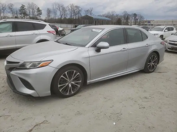 4T1B11HK2JU549111 2018 TOYOTA CAMRY - Image 1