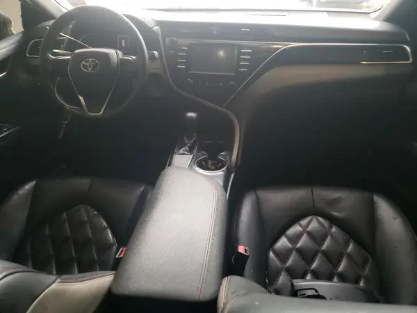 4T1B11HK2JU549545 2018 TOYOTA CAMRY - Image 8