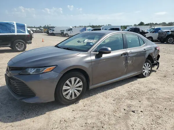 4T1B11HK2JU552056 2018 TOYOTA CAMRY - Image 1