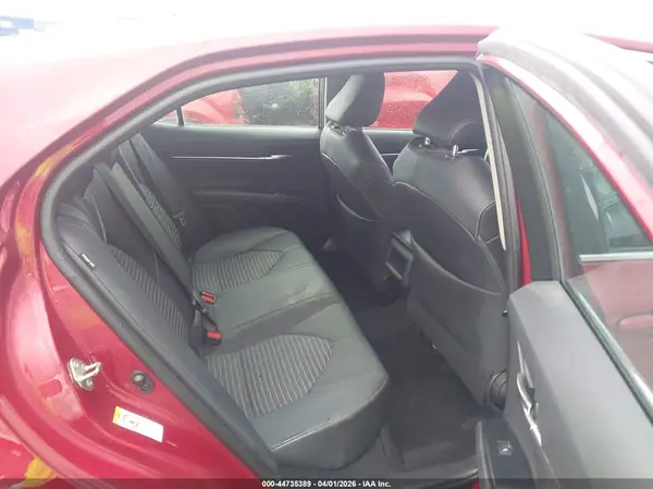 4T1B11HK2JU552798 2018 TOYOTA CAMRY - Image 8