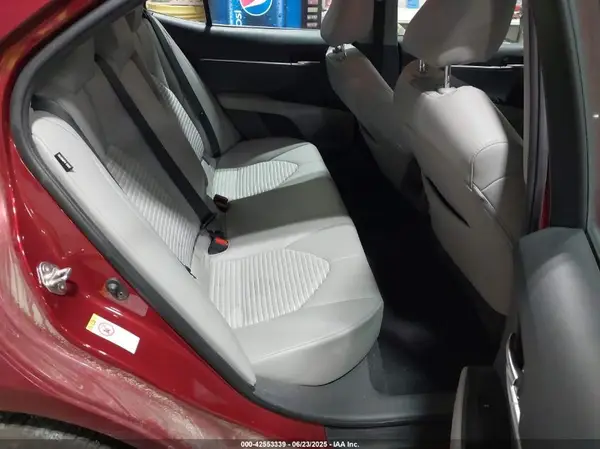 4T1B11HK2JU560061 2018 TOYOTA CAMRY - Image 8