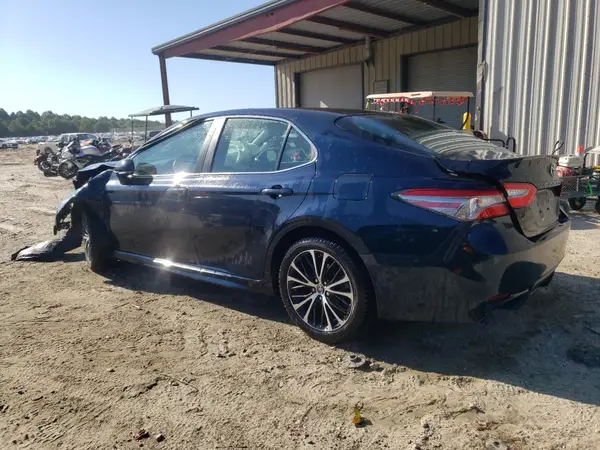 4T1B11HK2JU563235 2018 TOYOTA CAMRY - Image 2