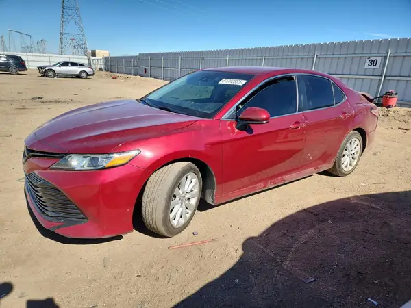 4T1B11HK2JU563512 2018 TOYOTA CAMRY - Image 1