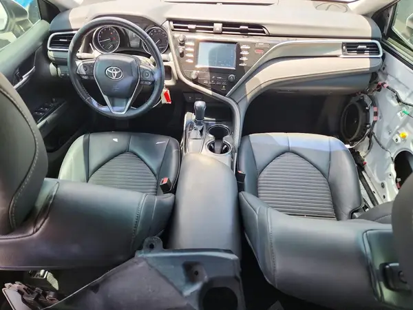 4T1B11HK2JU568113 2018 TOYOTA CAMRY - Image 8