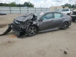 4T1B11HK2JU569763 2018 TOYOTA CAMRY