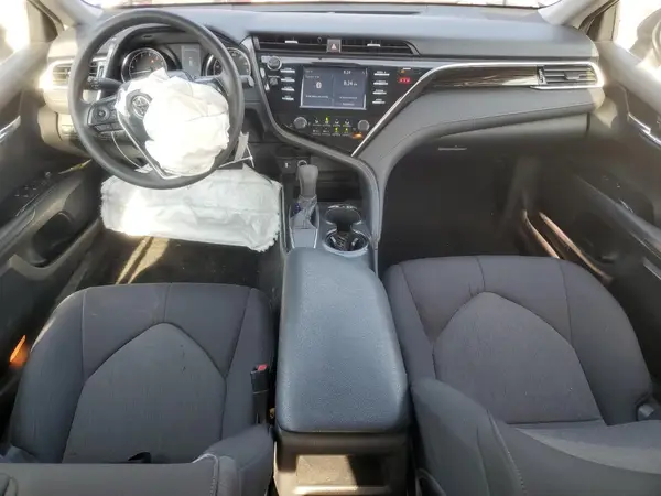 4T1B11HK2JU570959 2018 TOYOTA CAMRY - Image 8