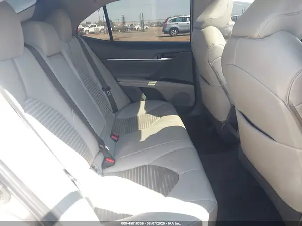 4T1B11HK2JU571366 2018 TOYOTA CAMRY - Image 8