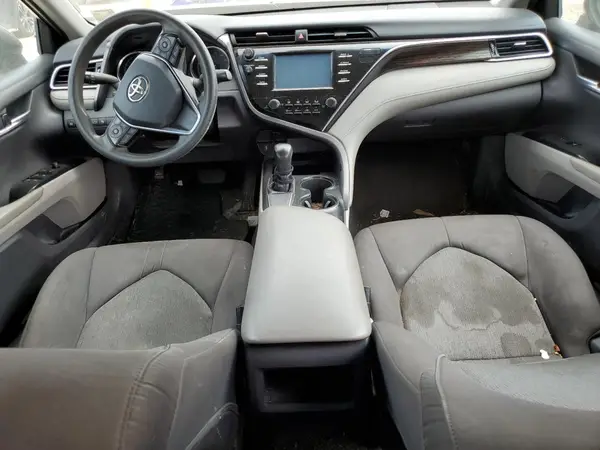 4T1B11HK2JU579614 2018 TOYOTA CAMRY - Image 8