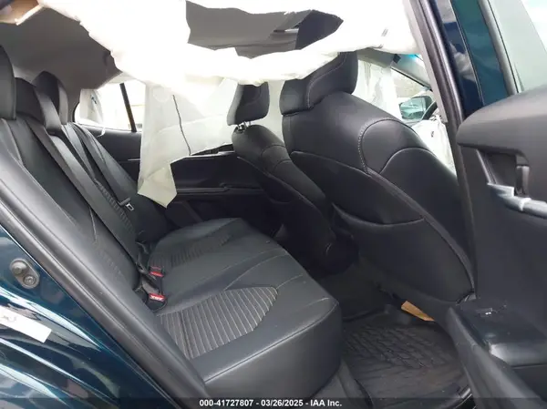 4T1B11HK2JU583050 2018 TOYOTA CAMRY - Image 8