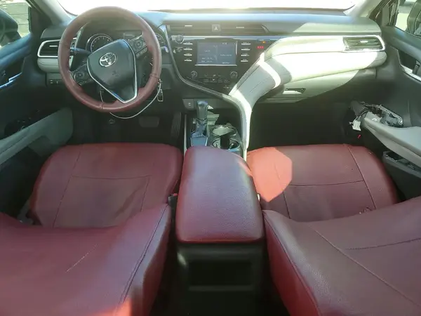 4T1B11HK2JU583680 2018 TOYOTA CAMRY - Image 8