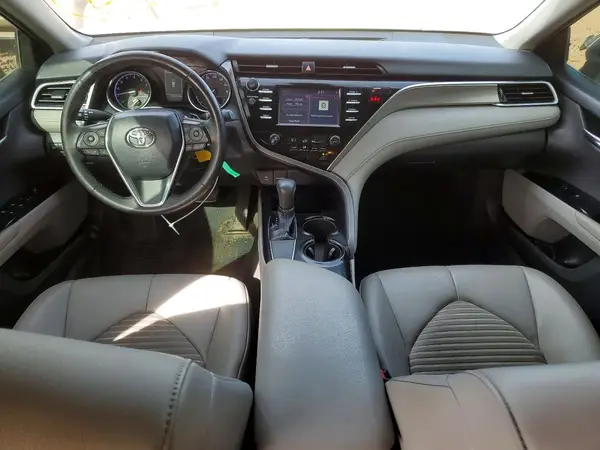 4T1B11HK2JU584957 2018 TOYOTA CAMRY - Image 8