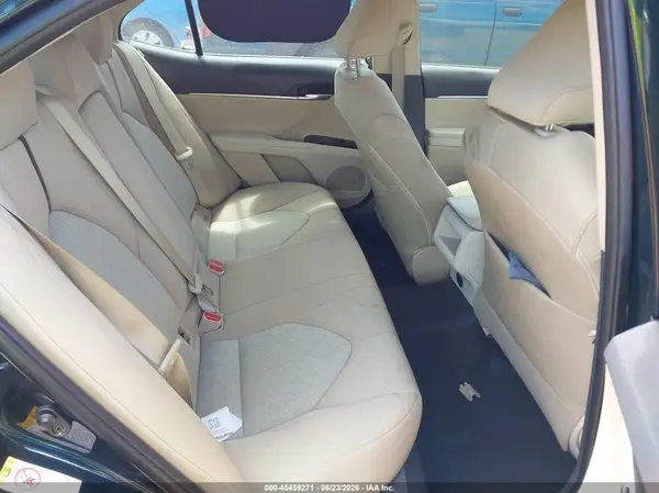 4T1B11HK2JU588104 2018 TOYOTA CAMRY - Image 8