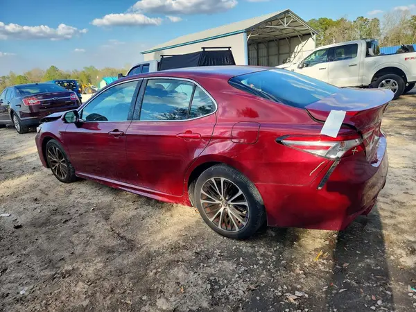 4T1B11HK2JU588992 2018 TOYOTA CAMRY - Image 2