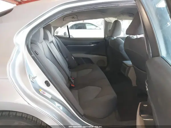 4T1B11HK2JU590306 2018 TOYOTA CAMRY - Image 8