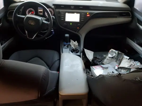 4T1B11HK2JU595201 2018 TOYOTA CAMRY - Image 8