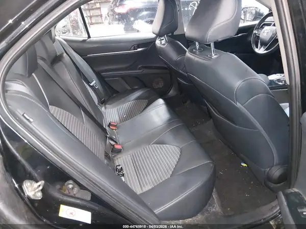 4T1B11HK2JU597028 2018 TOYOTA CAMRY - Image 8