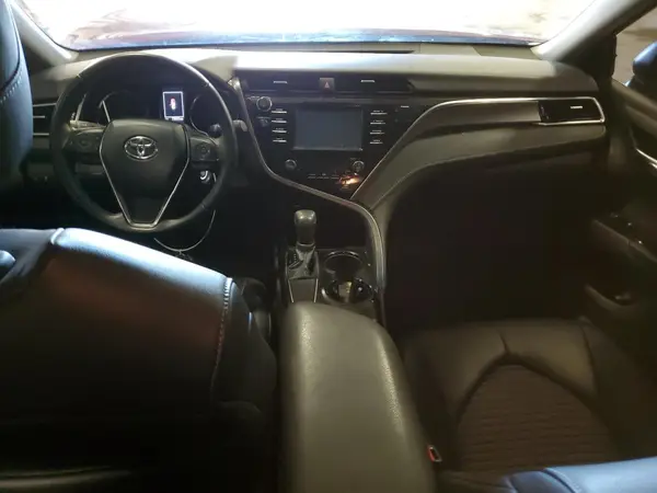 4T1B11HK2JU597692 2018 TOYOTA CAMRY - Image 8